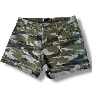 Kut from the Kloth Green Camouflage Cargo Shorts